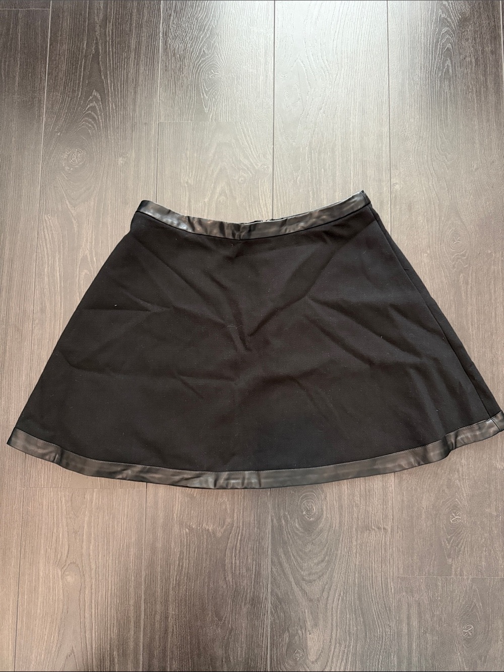 Banana Republic - Black Skirt with Faux-Leather Trim w/ Pockets